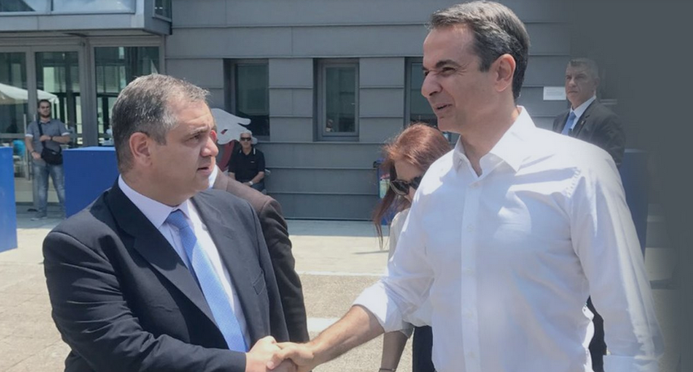 Στο πλευρό του Μητσοτάκη ο Σπανάκης – “ΠΑΡΑΠΟΛΙΤΙΚΑ”