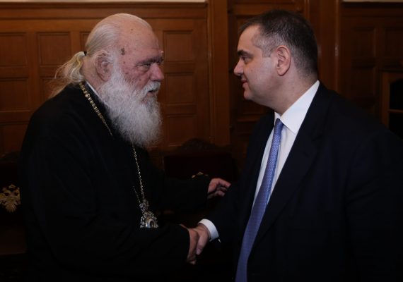 Πρόταση Σπανάκη στον Αρχιεπίσκοπο για τη δημιουργία Μητρόπολης Καλλιθέας-Μοσχάτου-Ταύρου