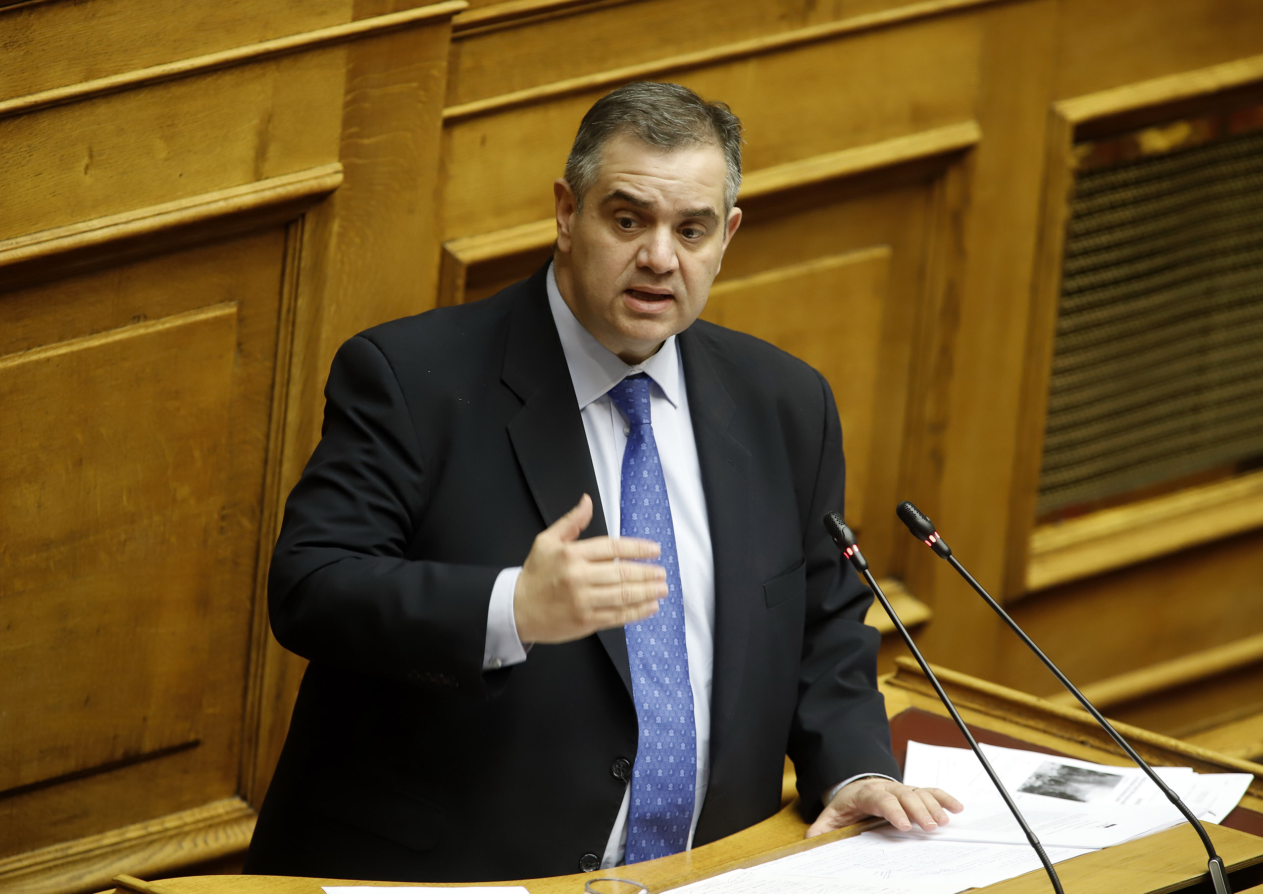 Την άμεση λήψη πρωτοβουλιών για την αντιμετώπιση του σχολικού εκφοβισμού, ζητάει ο Βασίλης Σπανάκης