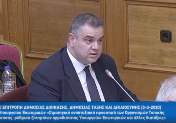 Αύξηση της μοριοδότησης για τους πτυχιούχους Πολυτεχνικών Σχολών, ζητάει ο Βασίλης Σπανάκης.