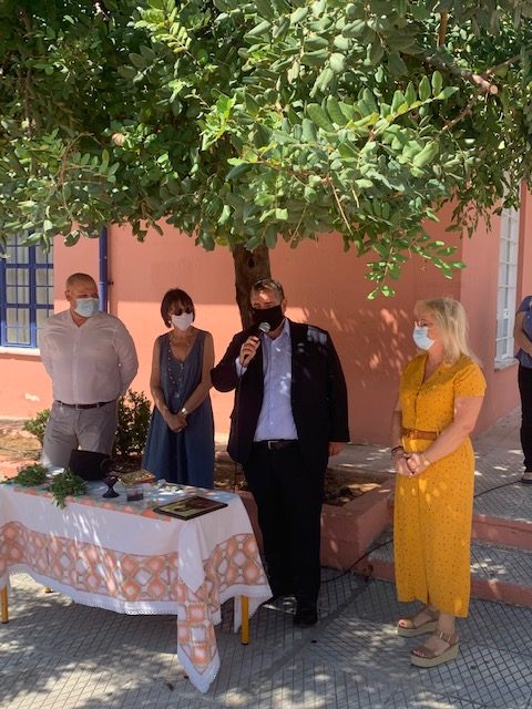 Στη Γλυφάδα για τον αγιασμό της νέας σχολικής χρονιάς ο Βουλευτής Βασίλης Σπανάκης