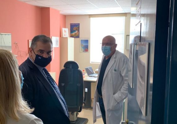 Επίσκεψη Σπανάκη στο Κέντρο Υγείας Ηλιούπολης