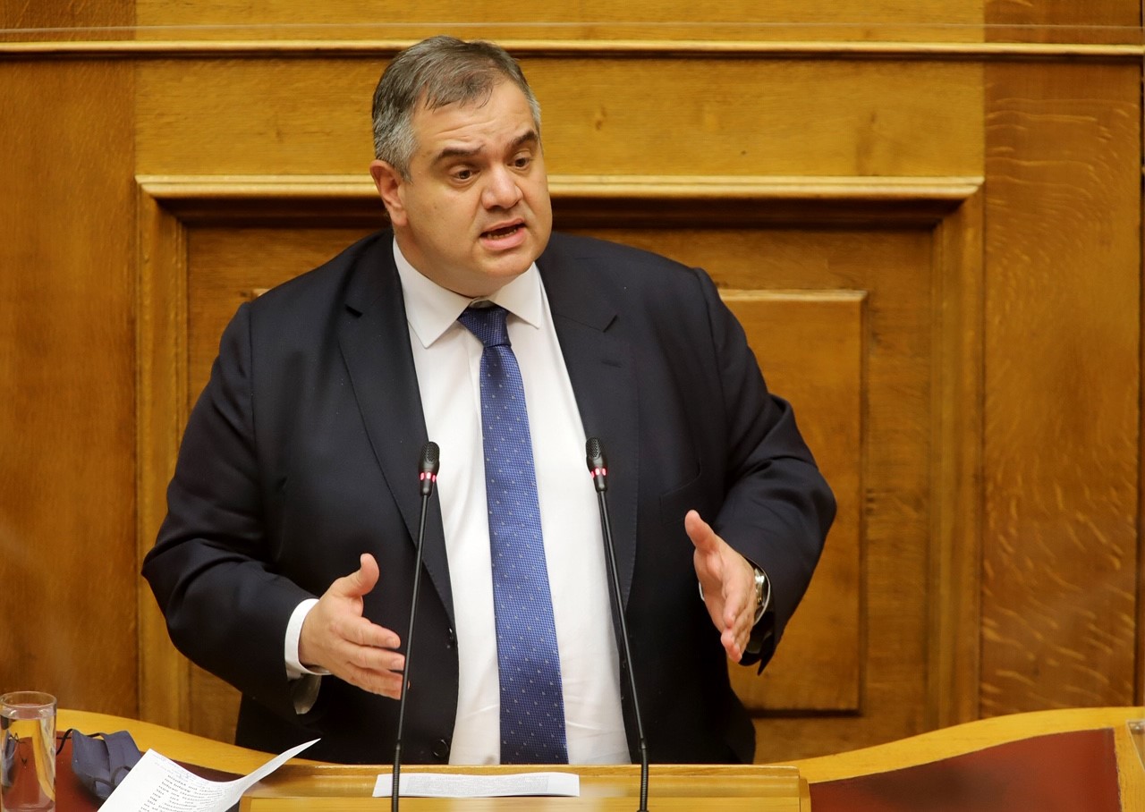 Άμεση ενημέρωση των Δήμων από τον ΔΕΔΔΗΕ για τον χρόνο διακοπής της ηλεκτροδότησης κάθε παροχής προκειμένου να αποφεύγεται η άδικη χρέωση τελών, προστίμων και προσαυξήσεων, ζητάει ο Β. Σπανάκης