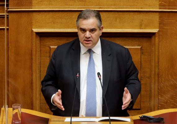 Τη δυνατότητα ορθής επανάληψης των δηλώσεων αναστολών συμβάσεων εργασίας, ζητάει ο Βασίλης Σπανάκης